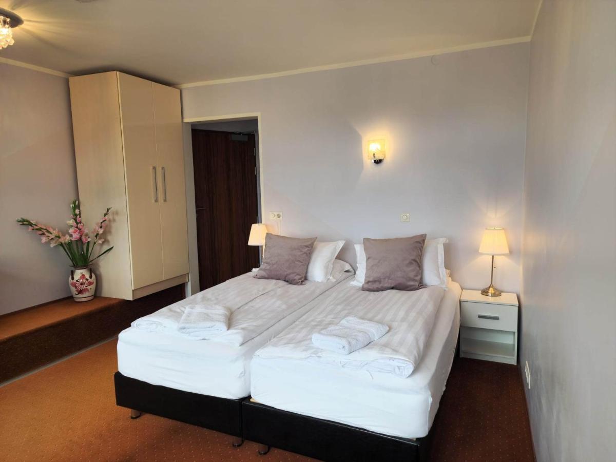 Kiljan Apartments & Rooms Blonduos Extérieur photo